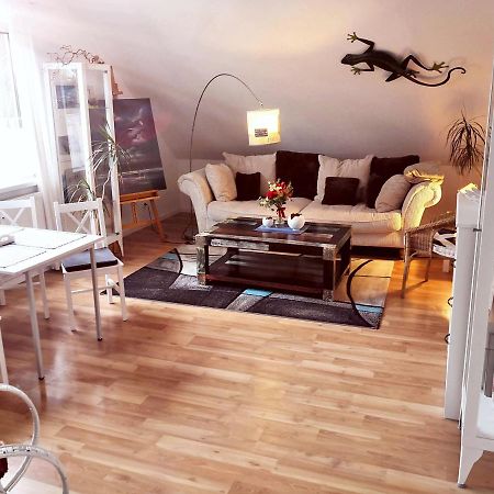 Kuenstler Ferienwohnung 3 Zimmer Kueche Bad Zentrale Lage Wulsbuttel Екстериор снимка